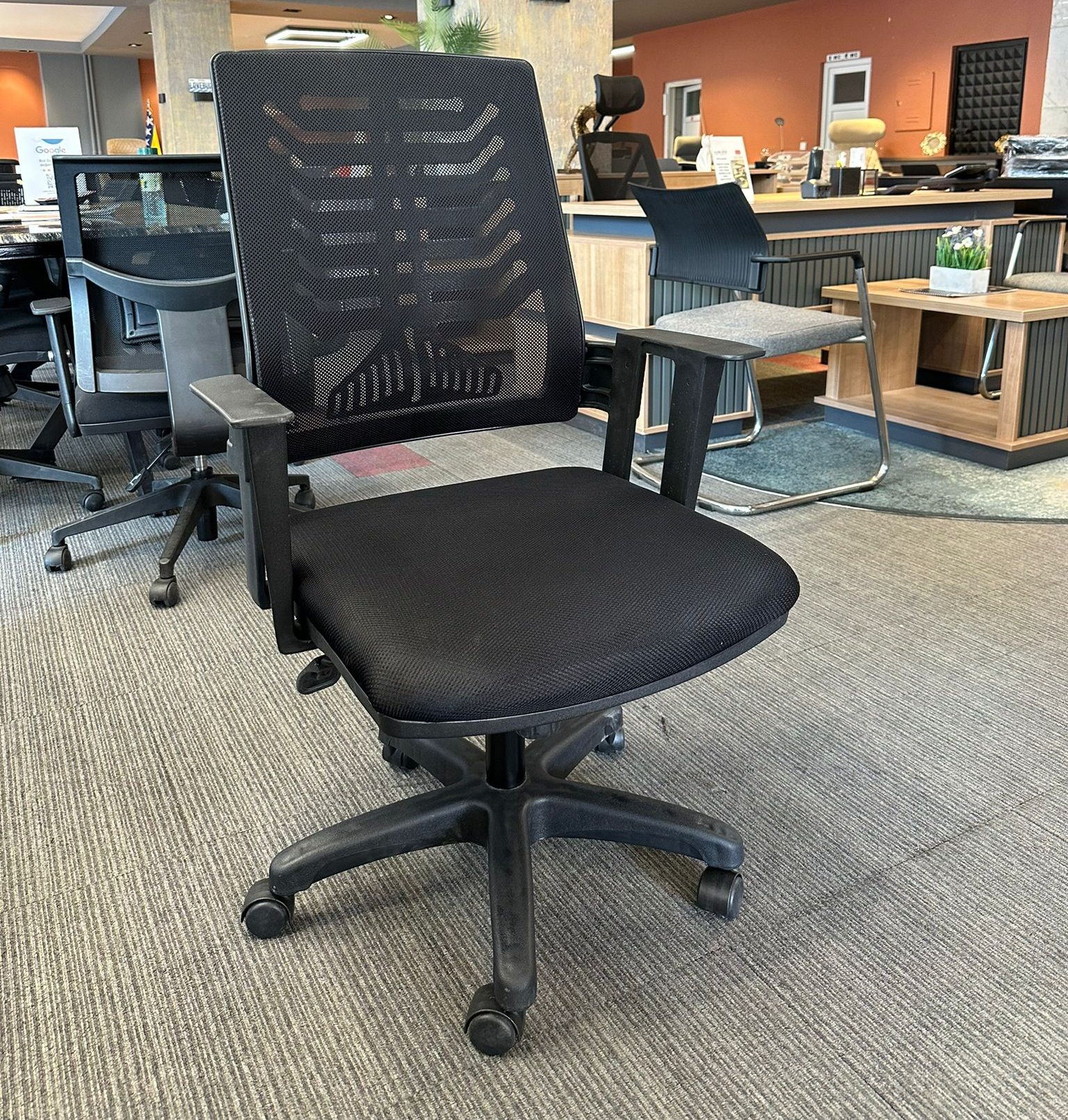 Sıfır Fileli Ofis Koltuğu (Siyah Renk)