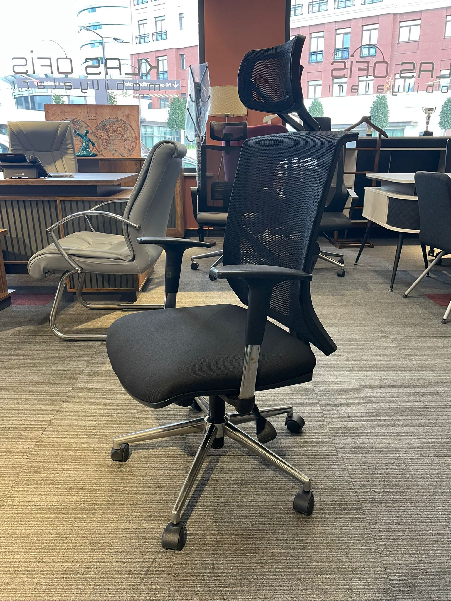 Siyah Fileli Yönetici Koltuğu (Yenilenmiş Ürün) - Görsel 5