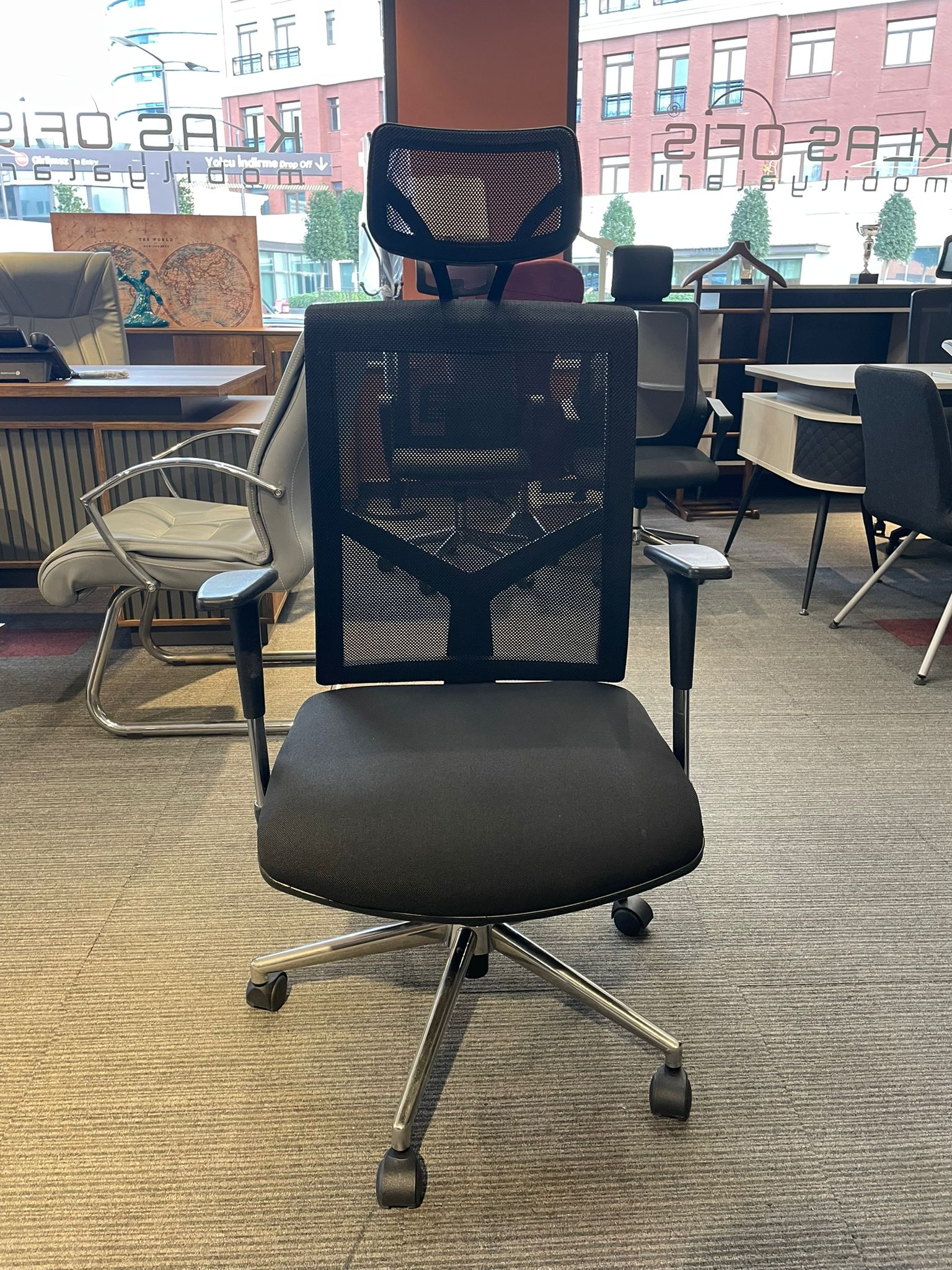 Siyah Fileli Yönetici Koltuğu (Yenilenmiş Ürün)