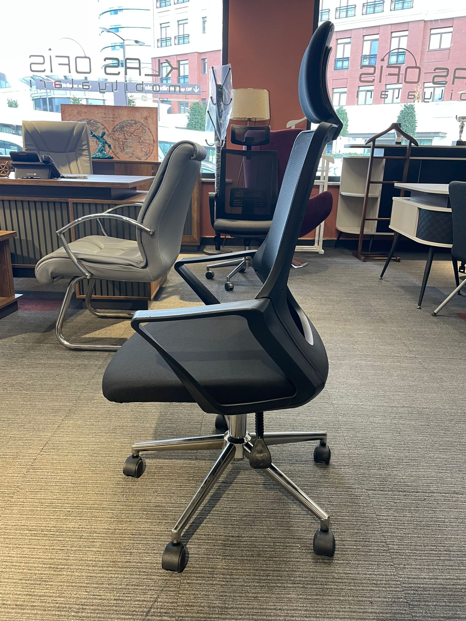 Siyah Fileli Yönetici Koltuğu (Yenilenmiş Ürün) - Görsel 4