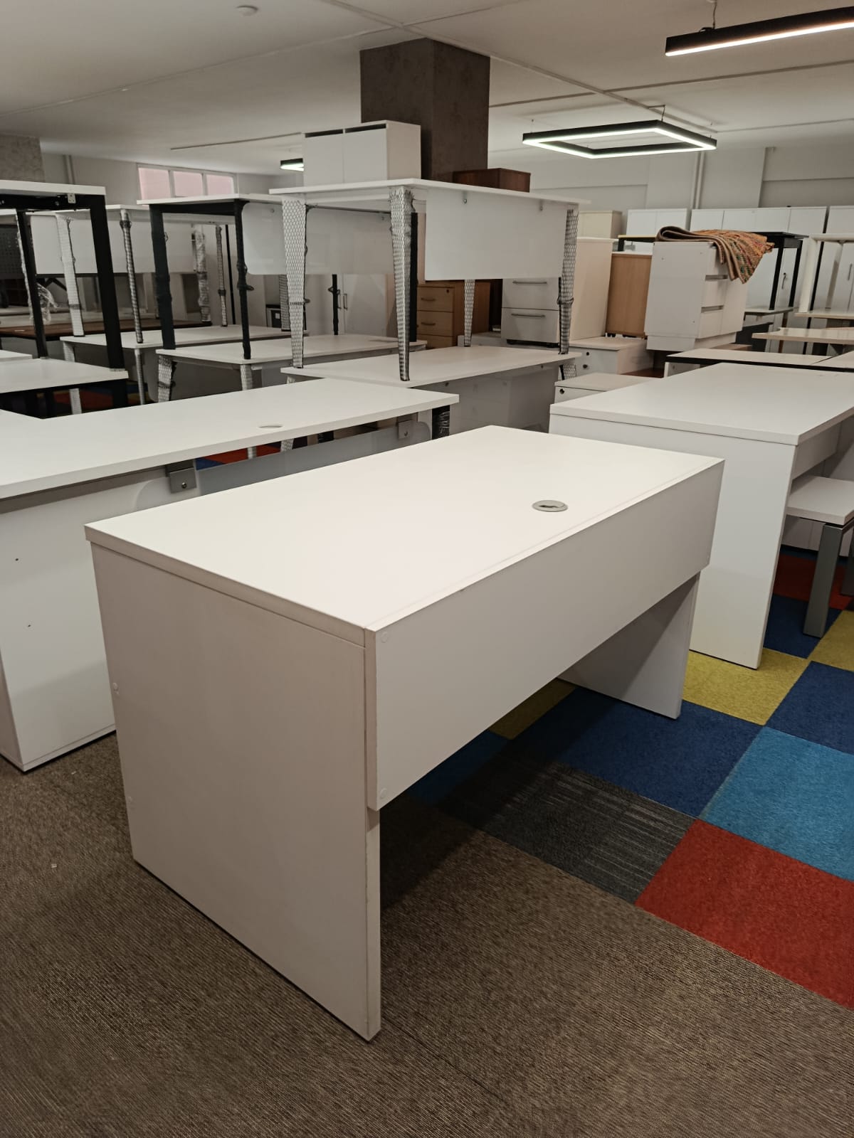 Klas Ofis Üsküdar 130×70 Bireysel Çalışma Masası (2. El – Temiz) - Görsel 4