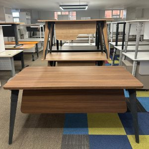 Klas Ofis Üsküdar 160x80 Marbella Kiraz Bireysel Çalışma Masası – İkinci El