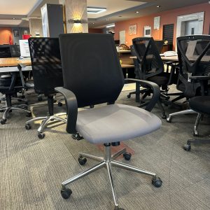 Klas Ofis Üsküdar Gri Süngerli Siyah Fileli Çalışma Koltuğu – İkinci El