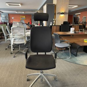 KLAS OFİS ÜSKÜDAR TCC MARKA İKİNCİ EL YÖNETİCİ KOLTUĞU