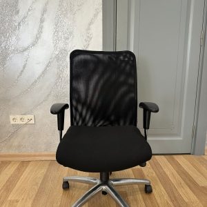 KLAS OFİS ÜSKÜDAR KOÇ MARKA İKİNCİ EL ÇALIŞMA KOLTUĞU