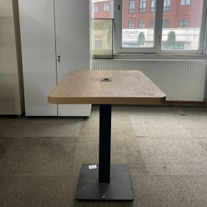 KLAS OFİS ÜSKÜDAR PRİZLİ KÜÇÜK ÇALIŞMA MASASI