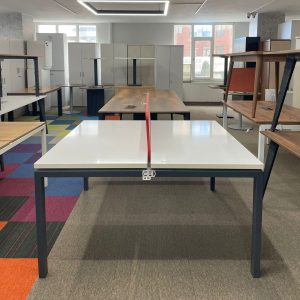 KLAS OFİS ÜSKÜDAR 140x140 2 KİŞİLİK ÇALIŞMA MASASI (WORKSTATION)