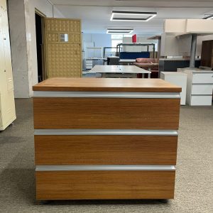 KLAS OFİS ÜSKÜDAR 90x50x80 BAROK CEVİZ 3 ÇEKMECELİ DOLAP