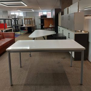 KLAS OFİS ÜSKÜDAR 150x75 30mm SUNTA YEMEK MASASI