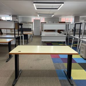 KLAS OFİS ÜSKÜDAR 70x140 AKÇAAĞAÇ BİREYSEL ÇALIŞMA MASASI