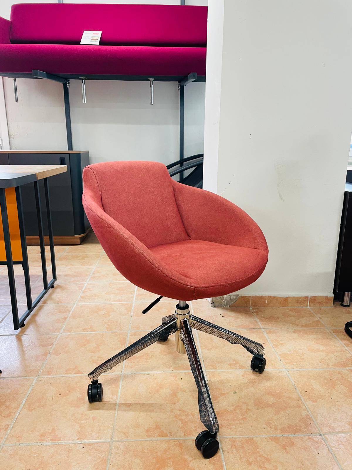KLAS OFİS ÜSKÜDAR SIFIR DECOFİS COSMO MODEL TEKNE KOLTUK - Görsel 3
