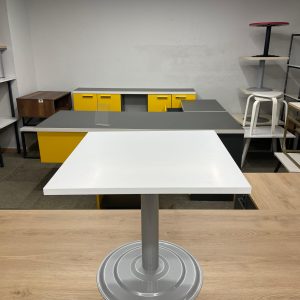 KLAS OFİS ÜSKÜDAR 50X50 BEYAZ SIFIR SEHPA