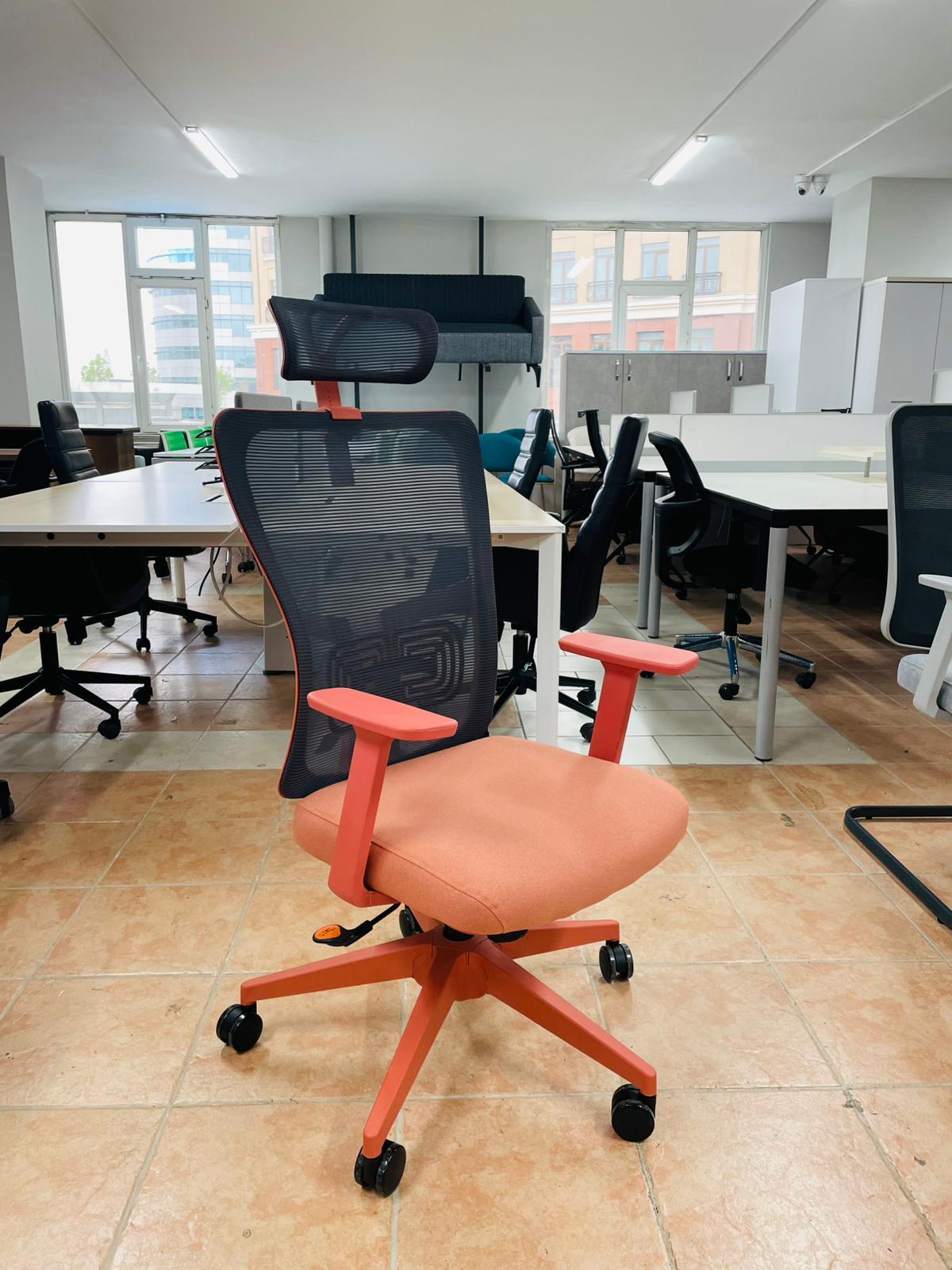 KLAS OFİS ÜSKÜDAR SIFIR DECOFİS MARKA ERGONOMİK YÖNETİCİ KOLTUK - Görsel 3