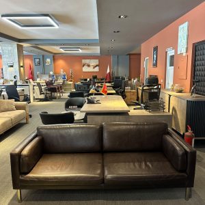 KLAS OFİS ÜSKÜDAR 195X90 İKİNCİ EL KAHVERENGİ DERİ 3'LÜ BEKLEME KOLTUĞU