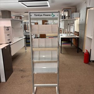 KLAS OFİS ÜSKÜDAR PLEKSİ BROŞÜR STANDI - METAL AYAKLI