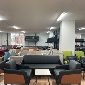 KLAS OFİS ÜSKÜDAR PARLAK SİYAH WINLEX DERİ 3+1+1 OTURMA GRUBU