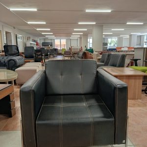KLAS OFİS ÜSKÜDAR SİYAH DERİ TEKLİ BERJER KOLTUK İKİNCİ EL