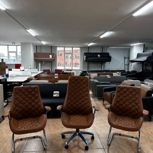 KLAS OFİS ÜSKÜDAR TABA BAKLAVA DESENLİ DERİ MÜDÜR KOLTUK TAKIMI