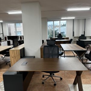 KLAS OFİS ÜSKÜDAR 160x80 cm KOLEKSİYON PARTITA MÜDÜR MASASI