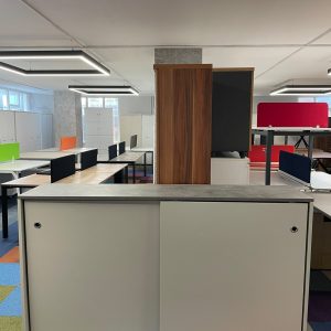 KLAS OFİS ÜSKÜDAR 110x40x170 cm GRİ KAYAN KAPAKLI KONSOL