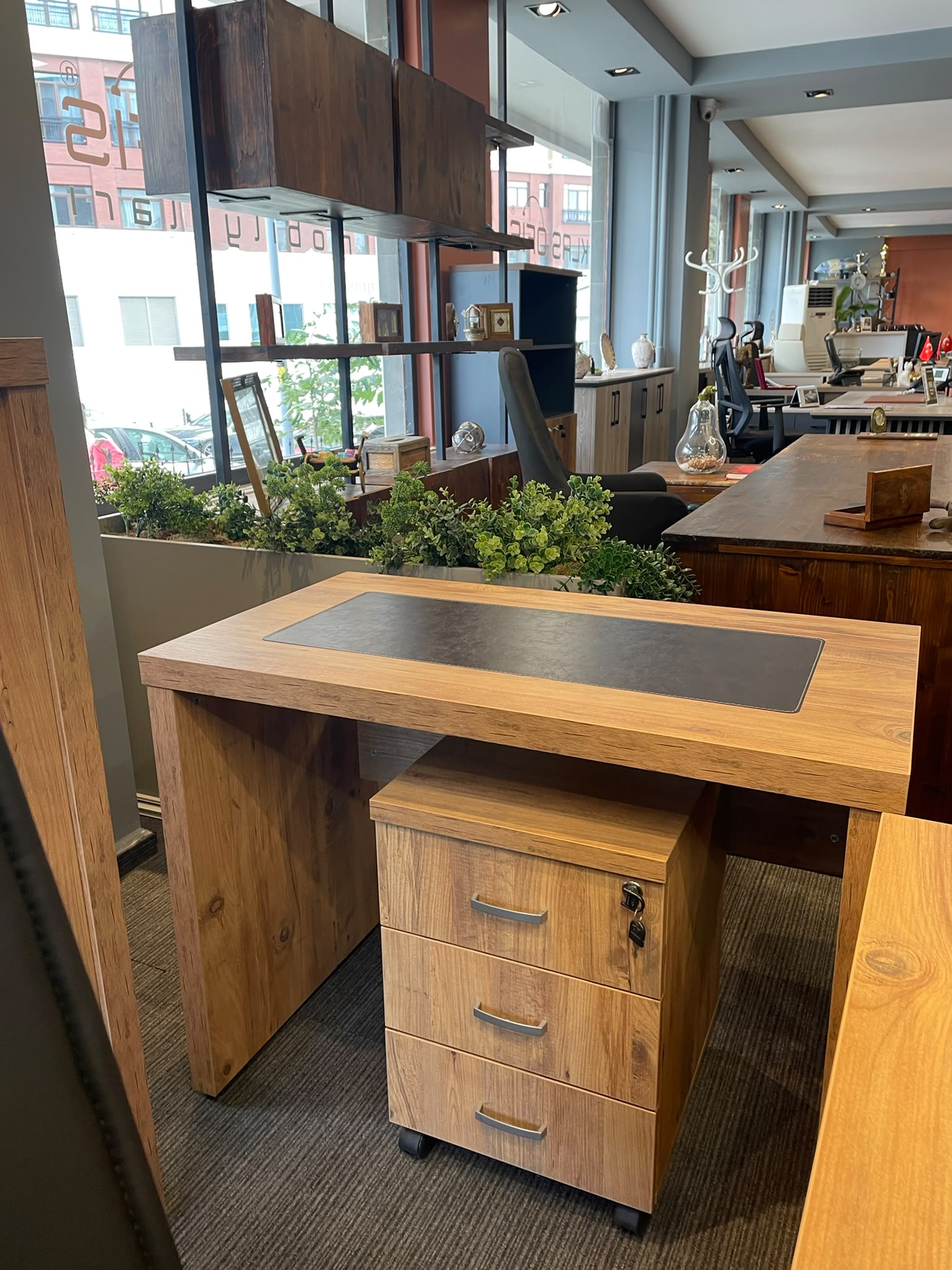KLAS OFİS ÜSKÜDAR 90x210 cm DOVI KOLTUKLU MAKAM TAKIMI - Görsel 10