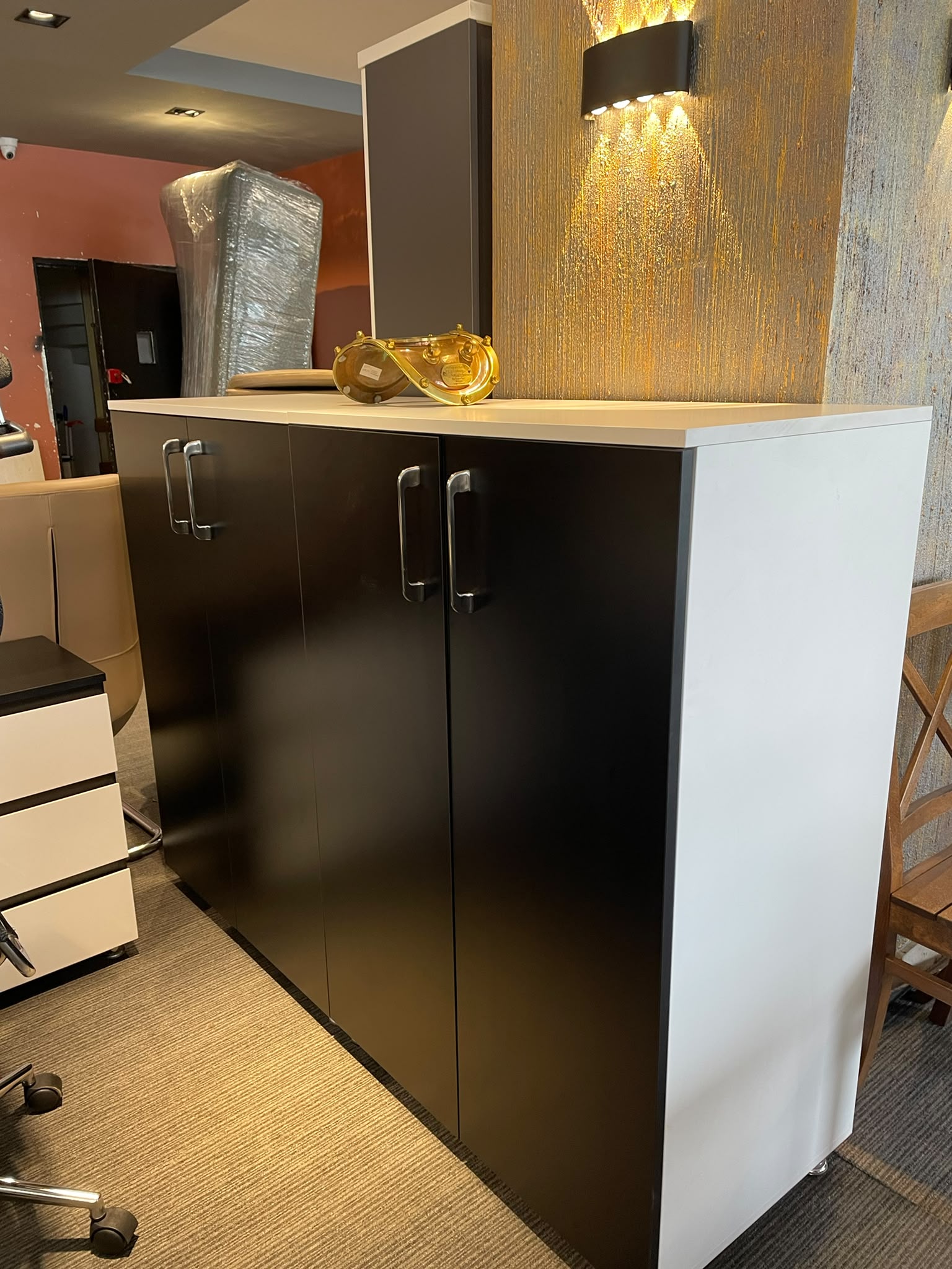 KLAS OFİS ÜSKÜDAR 70x170 SÜMENLİ MAKAM TAKIMI - Görsel 6
